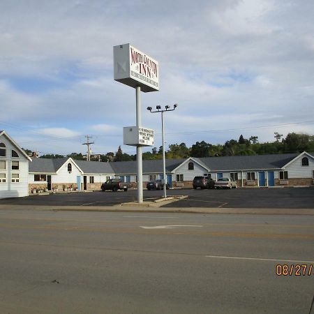 North Country Inn & Suites Mandan Exterior photo