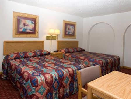 North Country Inn & Suites Mandan Exterior photo