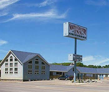 North Country Inn & Suites Mandan Exterior photo